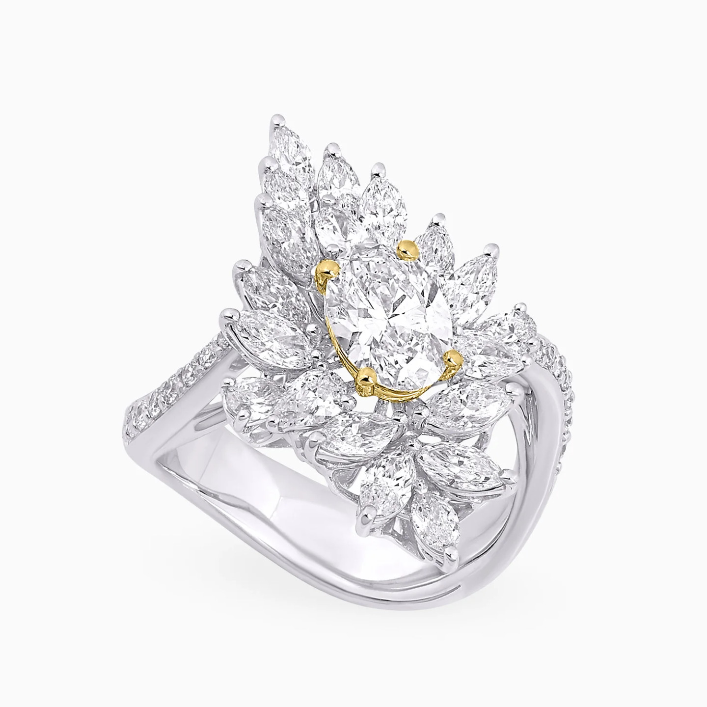 Layered Flower Diamond Ring in 18K Gold Layered Flower Diamond Ring in 18K Gold
