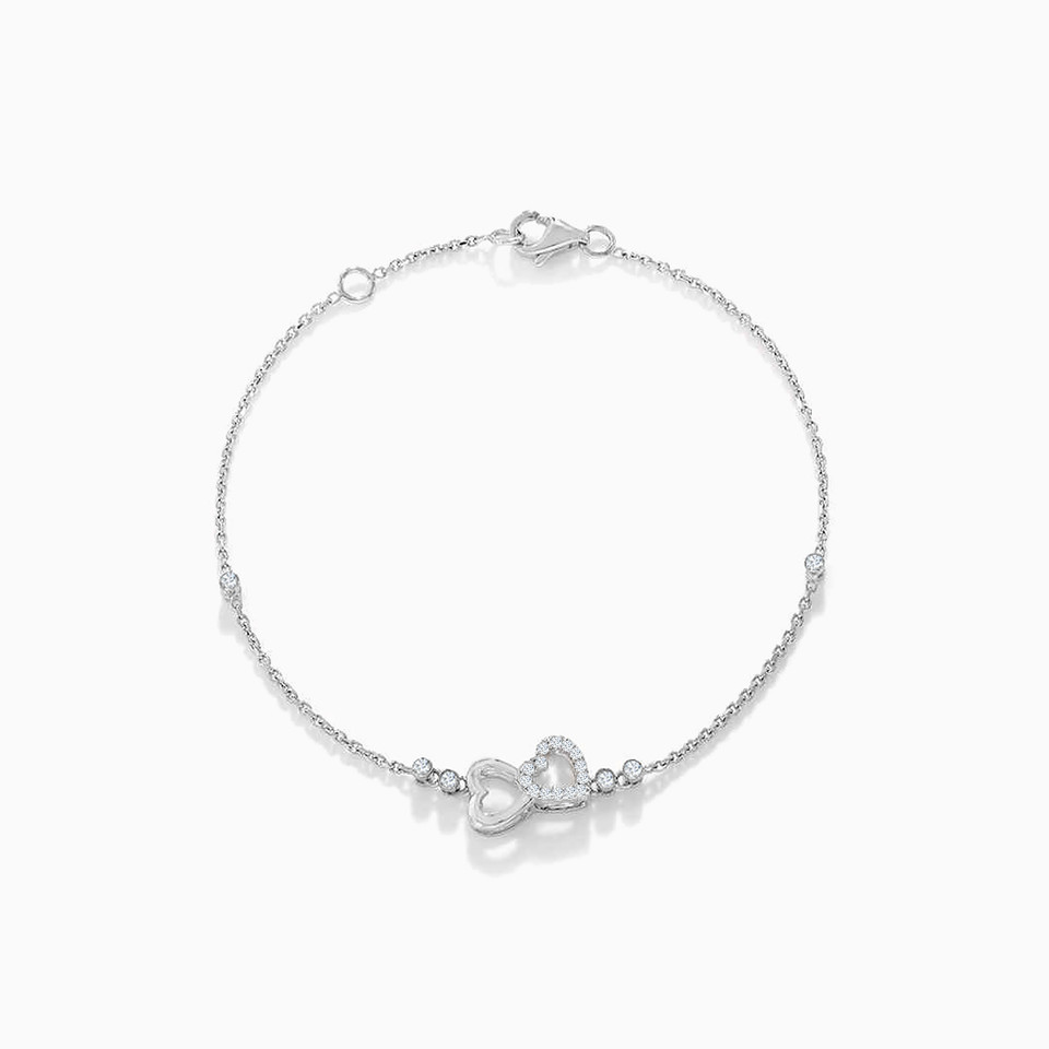 Heart Diamond Chain Bracelet in 18K Gold Heart Diamond Chain Bracelet in 18K Gold