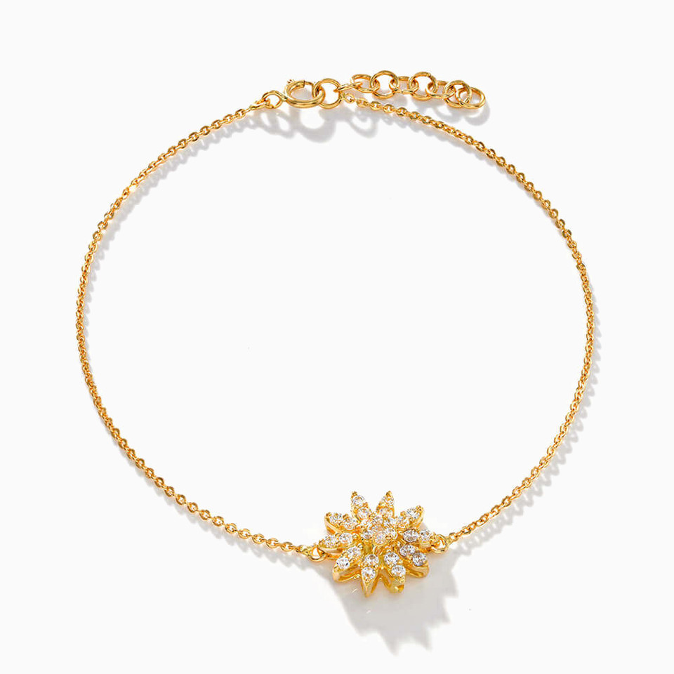 Flower Cubic Zirconia Chain Bracelet in 18K Gold Flower Cubic Zirconia Chain Bracelet in 18K Gold