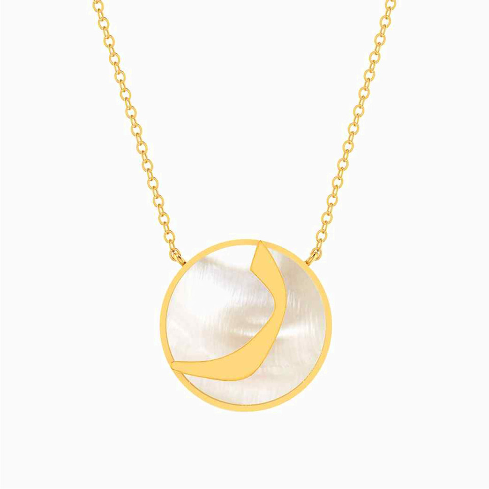 Letter Ra Pearl Necklace in 18K Gold Letter Ra Pearl Necklace in 18K Gold