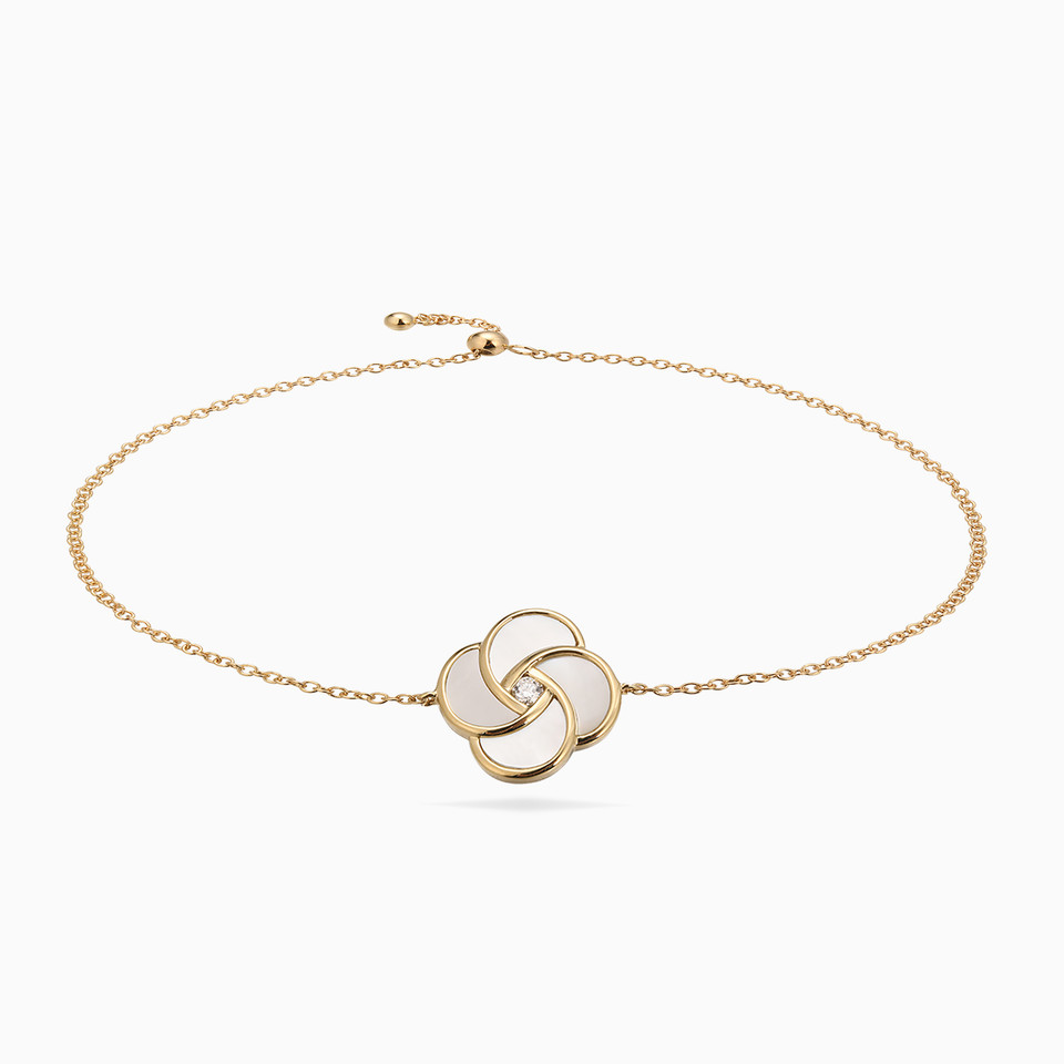 Floral Diamond Chain Bracelet in 18K Gold Floral Diamond Chain Bracelet in 18K Gold
