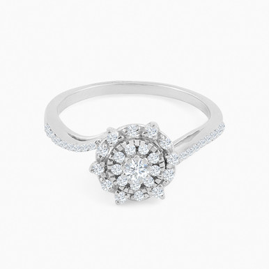 Circle Diamond Ring in 18K Gold