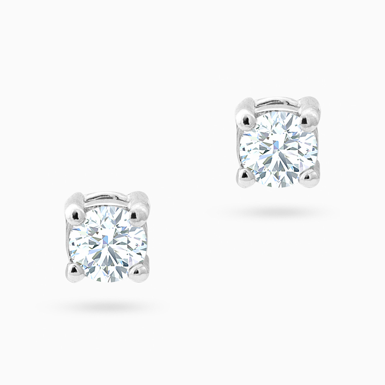 18K Gold Diamond Stud Earrings