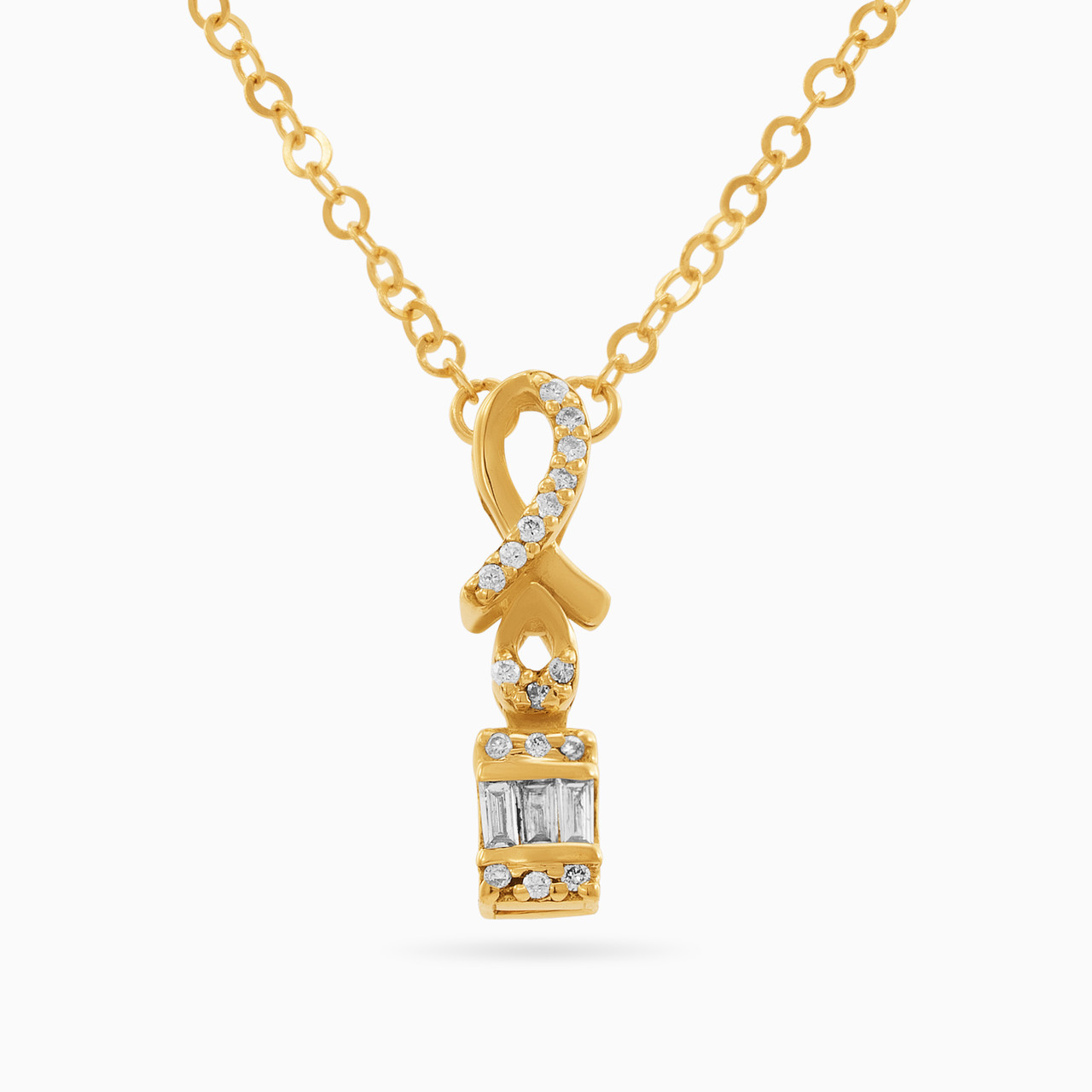 18K Gold Diamond Pendant Necklace