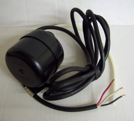 L-20-3, Large unit, 3.5 in. x 3.5 in. bulb, 20 foot, 13 amp, 3 W