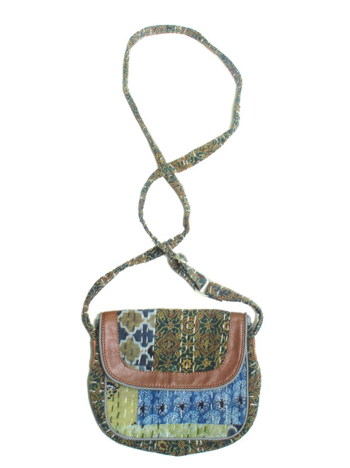 G2507 Canvas with Embroidery