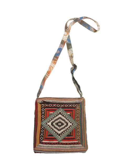 G2128 Sheri with Diamond Patch Purse