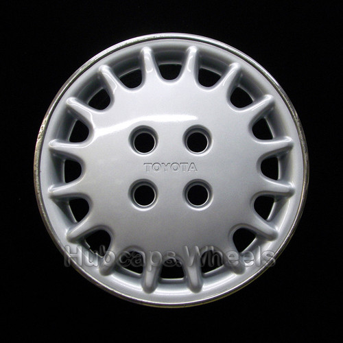 Toyota Corolla 13" hubcap 1990-1992 - Professionally Reconditioned