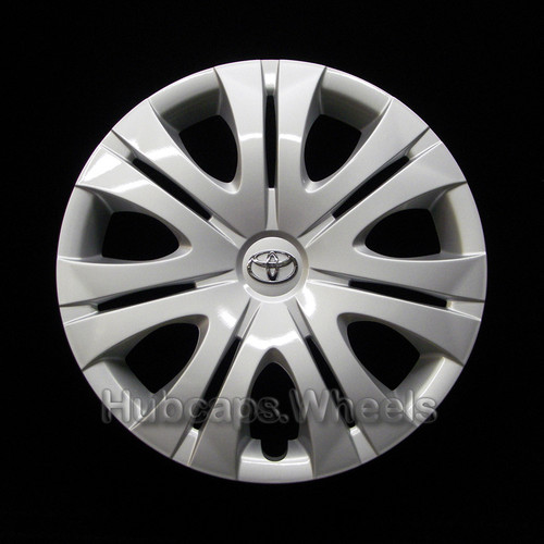 Toyota Corolla 16" hubcap 2009-2010 - Professionally Reconditioned