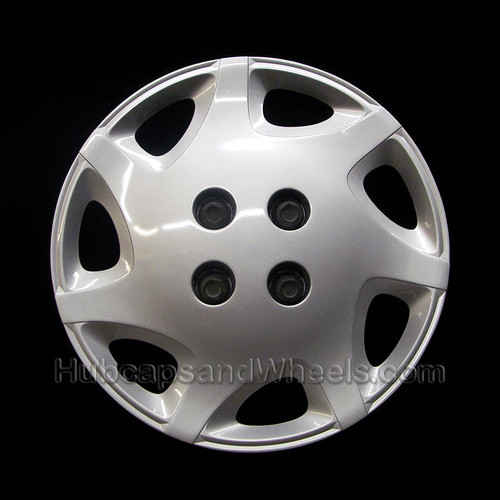 Saturn S Series 14" hubcap 2000-2002 - Professionally Reconditioned