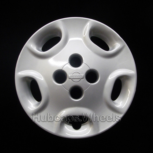 Nissan 200SX 14" hubcap 1998 - Professionally Reconditioned