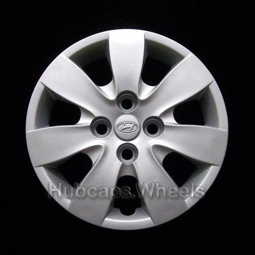 Hyundai Accent 14" hubcap 2008-2011 - Professionally Reconditioned