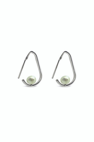 Ichu Mini Hooked Pearl Hoops RP0707