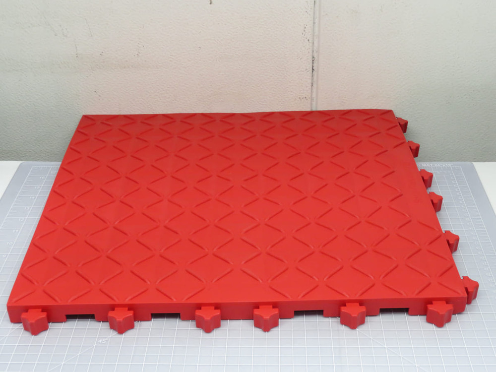 Lot of 10     Red Interlocking Floor Mats 18" x 18"  For Sale