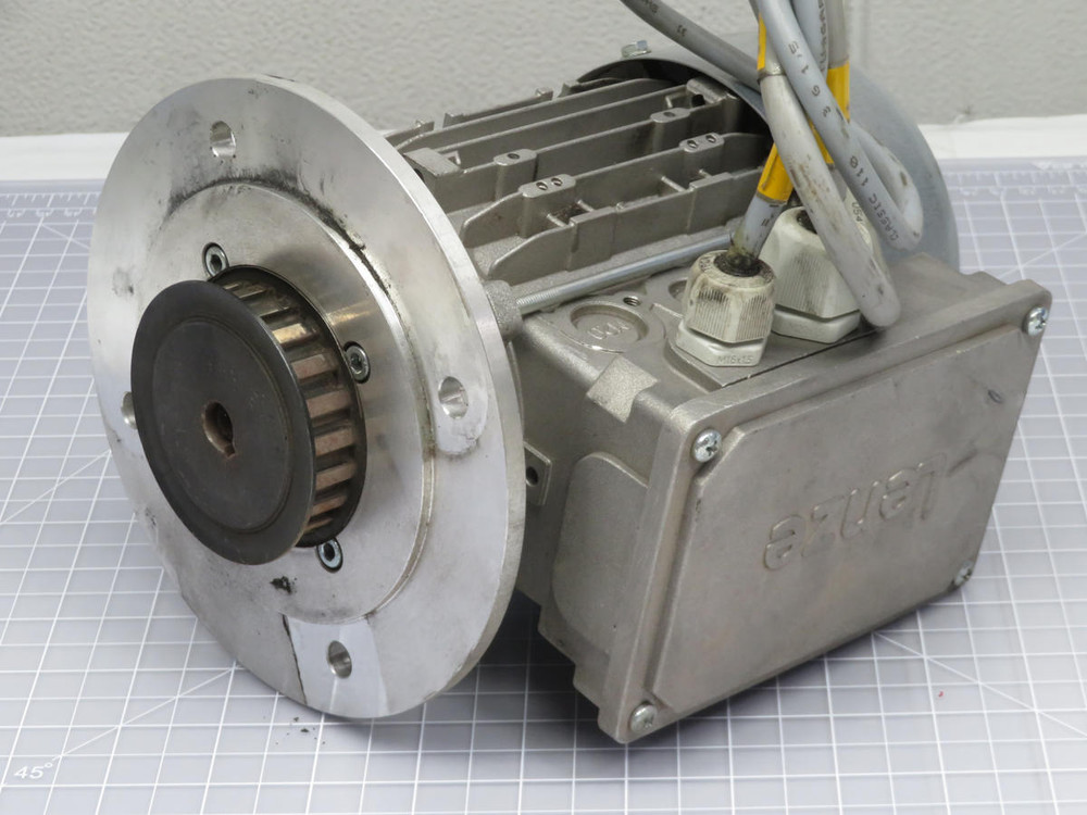 Lenze  MDEMAXX063-42C1C  3-Phase AC Motor  For Sale