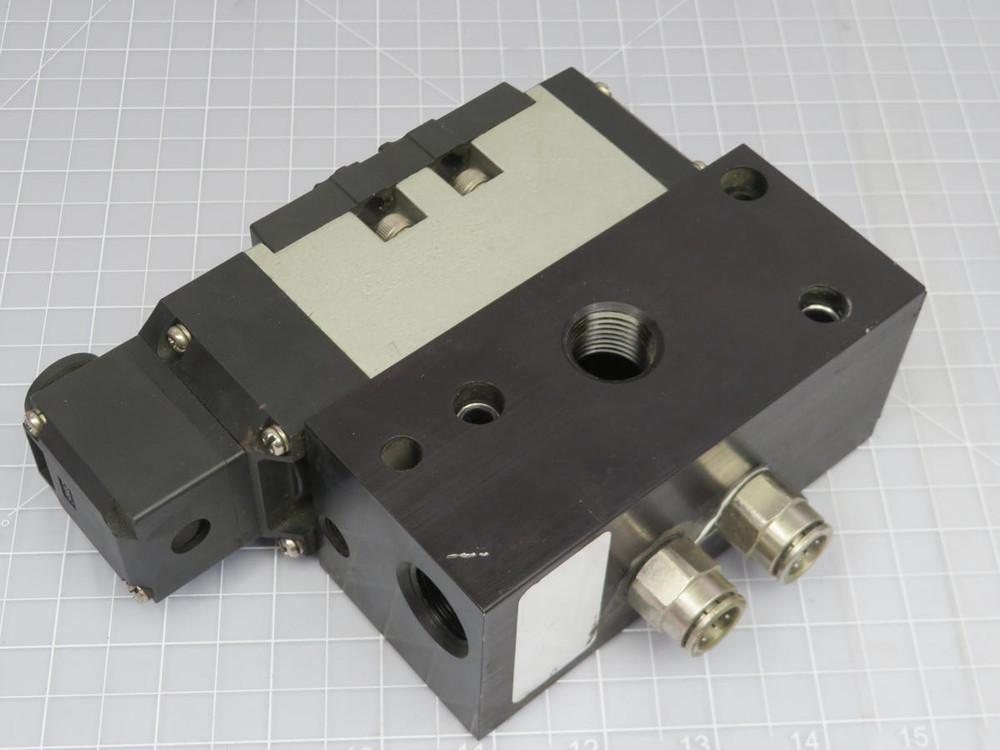 SMC VS7-8-FG-S-3Z SOLENOID VALVE T199479