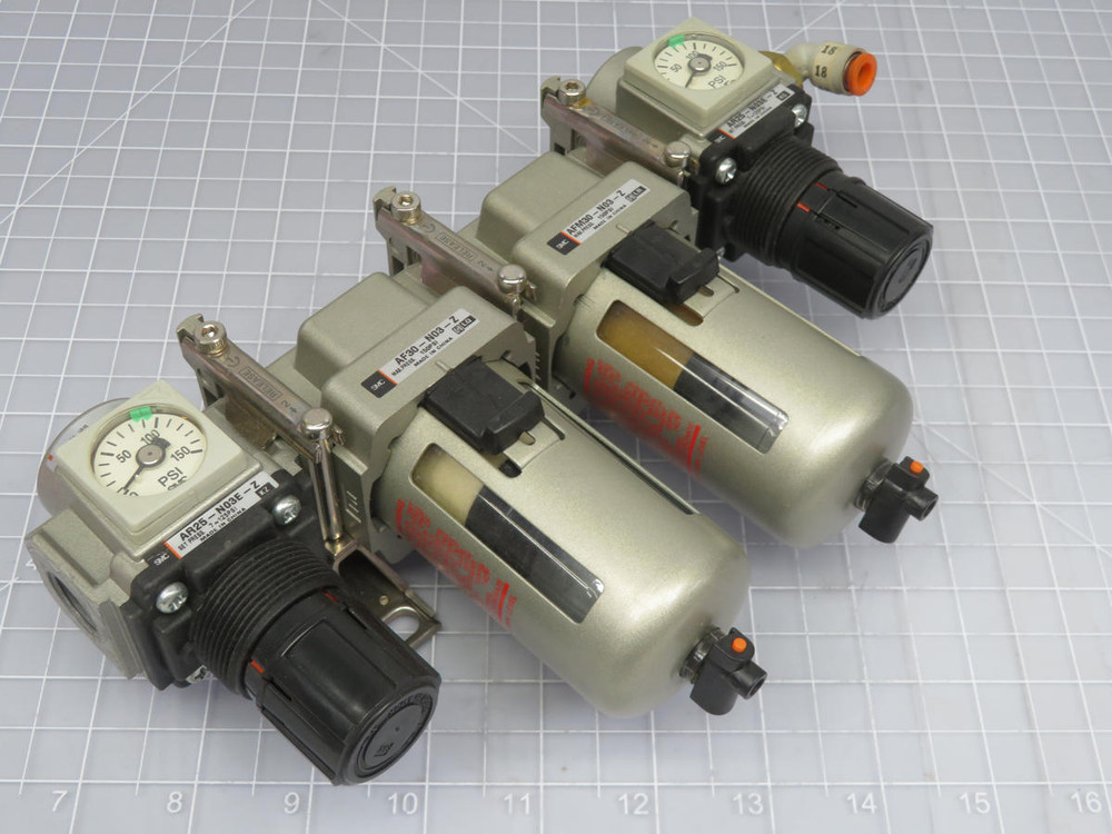 SMC AR25-N03E-Z AF30-N03-Z AFM30-N03-Z PNEUMATIC FILTER/MIST SEPERATOR/REGULATOR MODULAR T199486