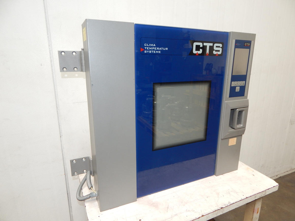 CTS T-40/T-70 TEMPERATURE TEST CHAMBER DOOR AND CONTROL SCREEN M4087