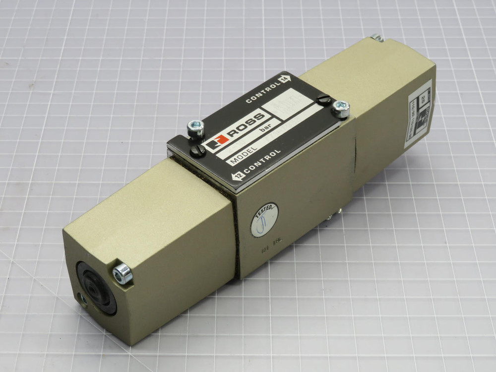 Ross   771H7933  Directional Control Valve   For Sale