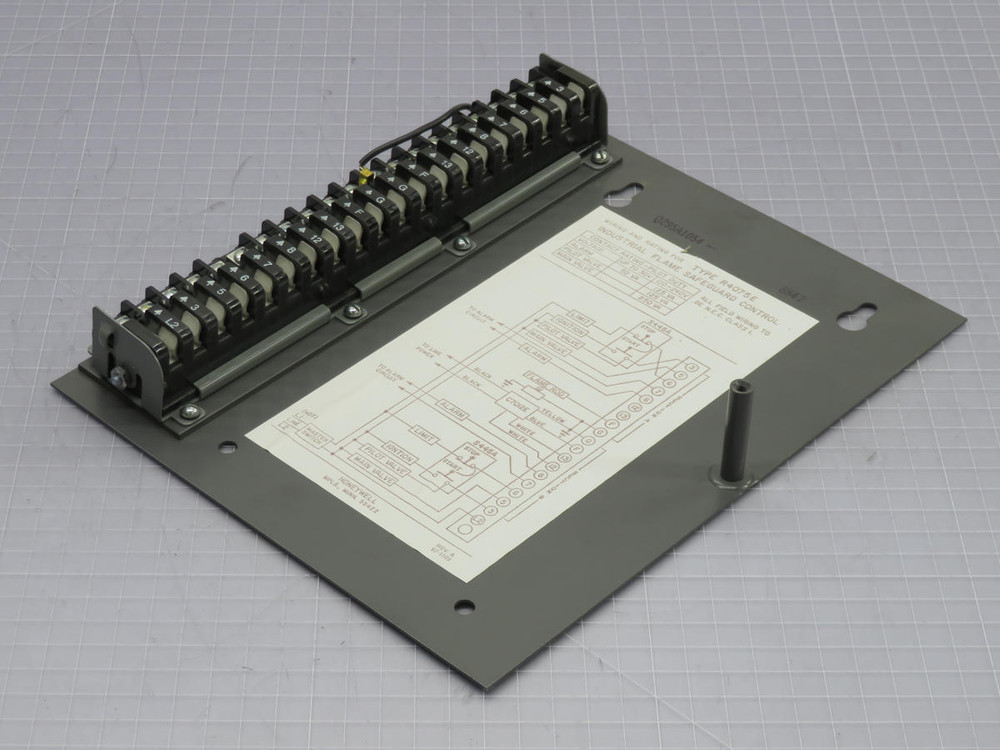 HONEYWELL Q295A-1054 HVAC CONTROL SYSTEM BOARD T217487