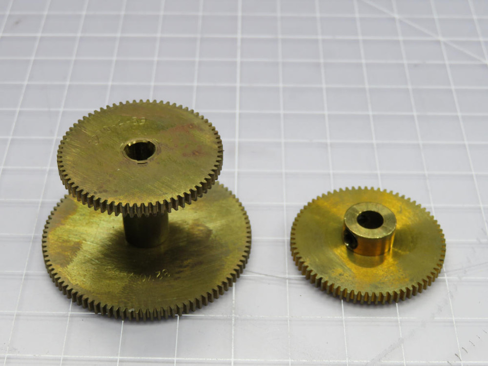 LOT OF 10 009694 44-99040 GEAR SPUR T211211