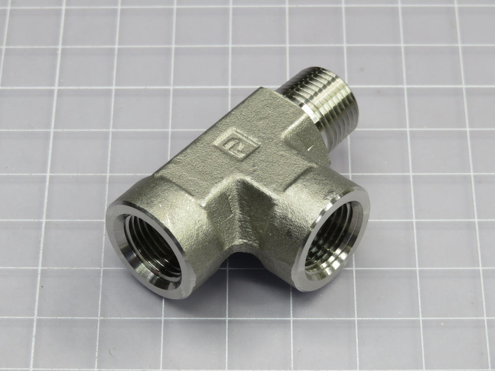 Lot of 2  PARKER  6-6-6 ST-SS  PIPE AND COUPLING  For Sale