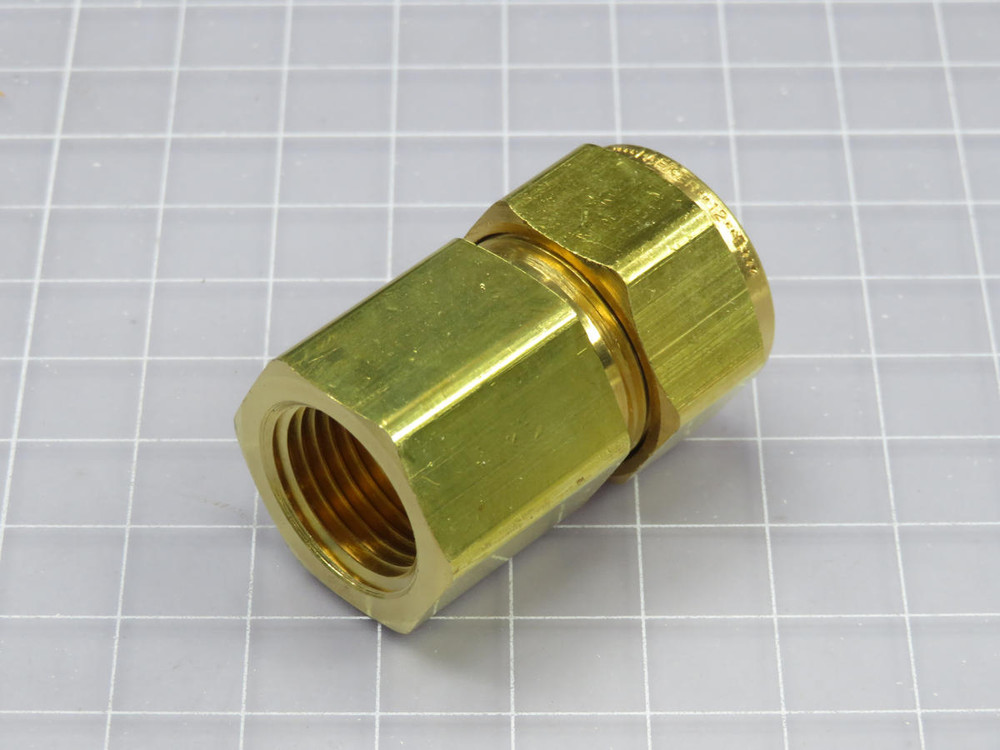 Lot of 5  PARKER  12FSC8N-B  FITTING  For Sale