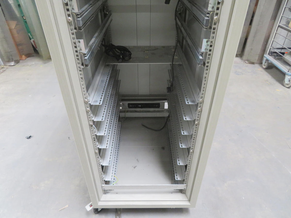 Used THE SYSTEMS IMPACT 2.1 TEST EQUIPMENT RACK ENCLOSURE T207560 ...