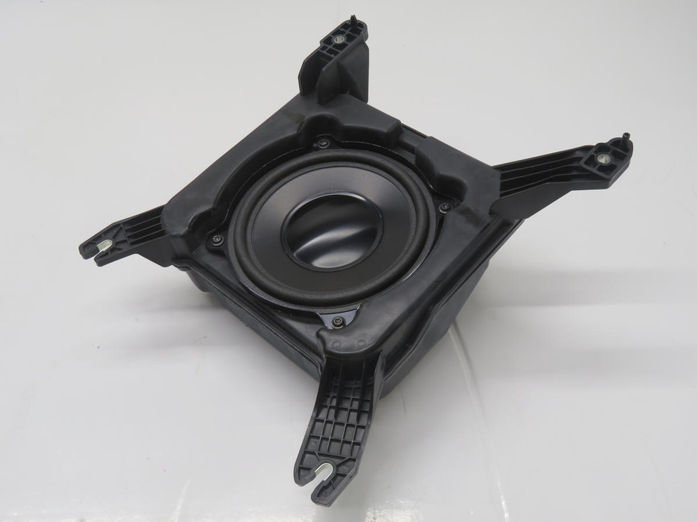 8440 4201 824193796 FRONT FLOOR SPEAKER  For Sale