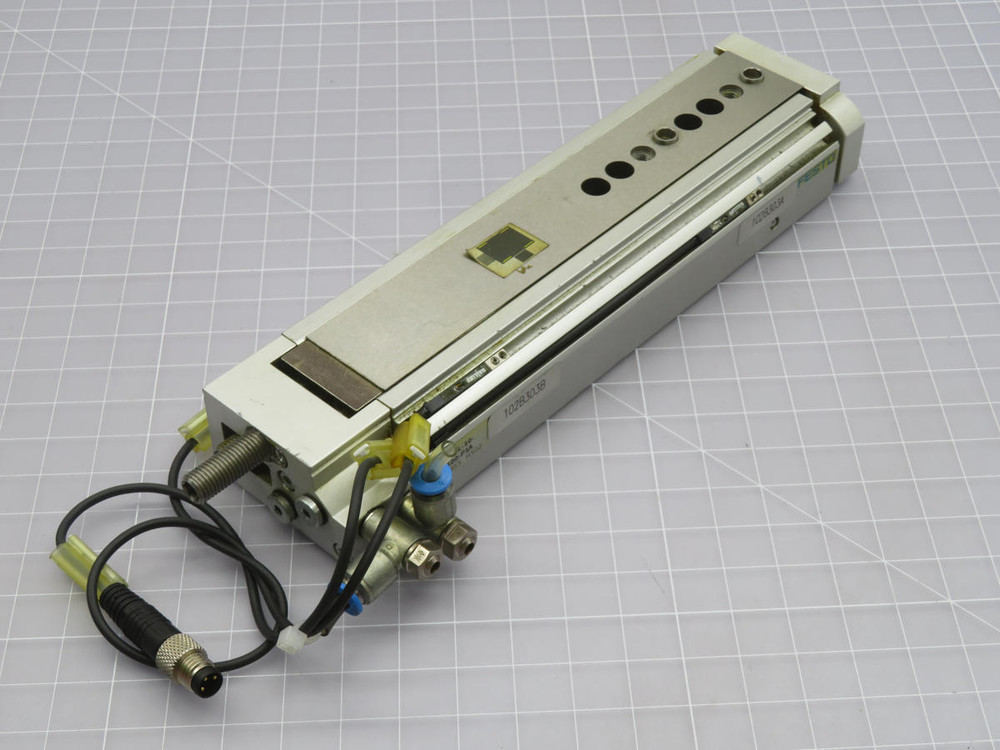 FESTO  DGSL-10-100-P1A 102B303B PNEUMATIC SLIDE  For Sale