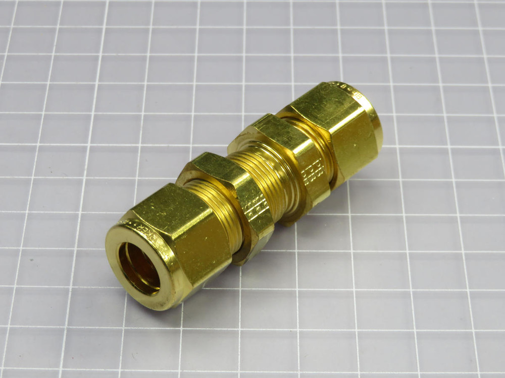 Lot of 10 PARKER  8BC8-B  INSTRUMENTATION CONNECTOR  For Sale