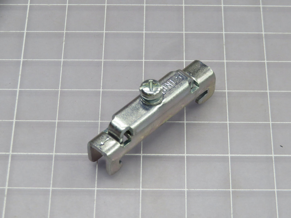 Lot of 160 IDEC  BNL5PN10  MOUNTING CLIP  For Sale