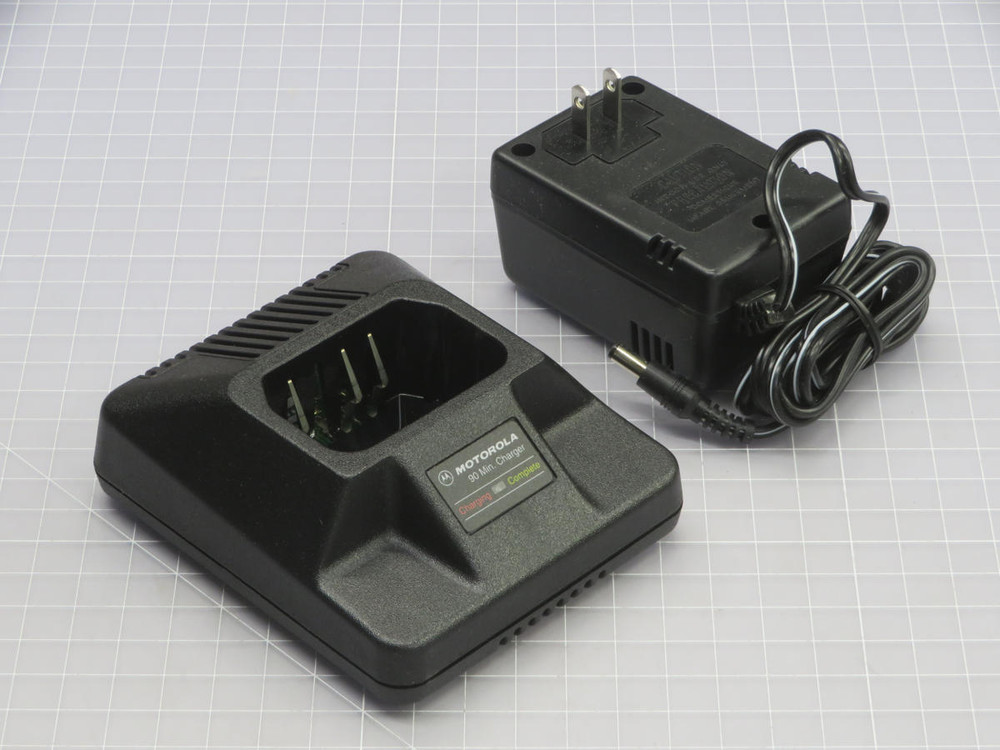 MOTOROLA  HTN9167A  BATTERY CHARGER  For Sale