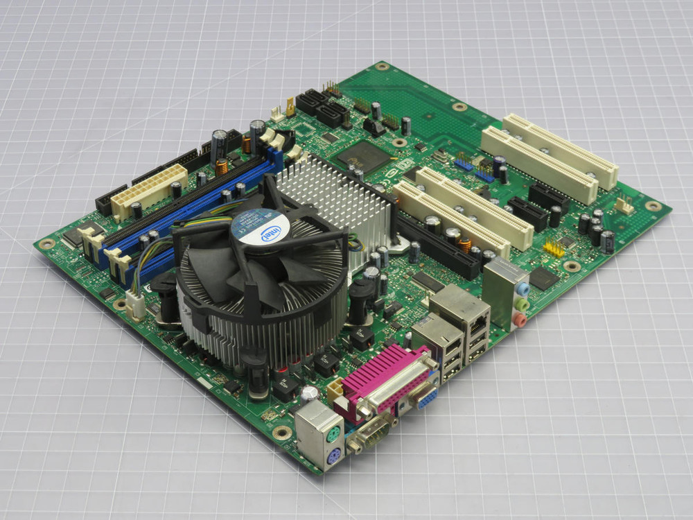 INTEL  E210882 LGA775 ATX SYSTEM BOARD  For Sale