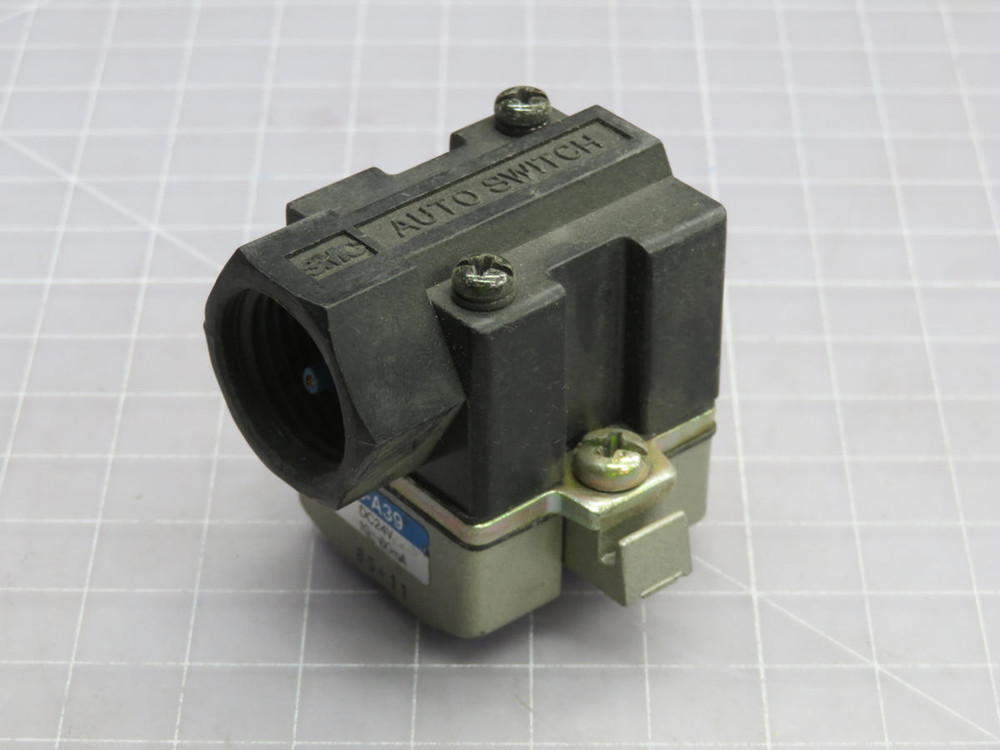 SMC  D-A39  AUTO SWITCH PNEUMATIC ACTUATOR  For Sale