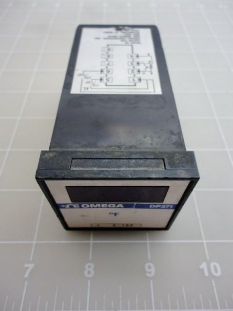 OMEGA DP371 DIGITAL PANEL THERMOMETER T15951