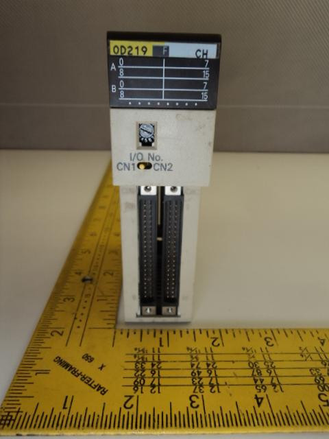 OMRON C200H-OD219 OUTPUT UNIT MODULE T15071