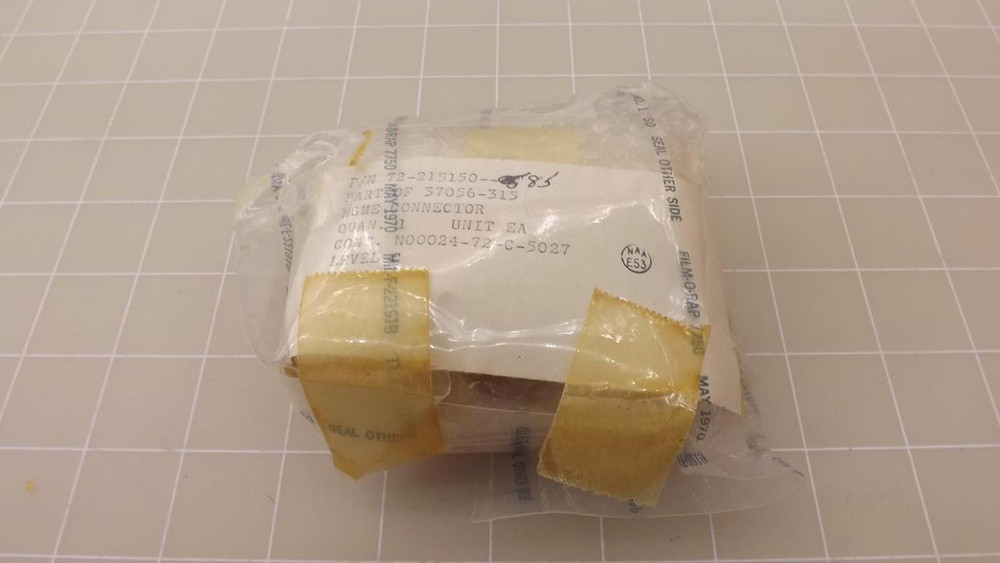 AMPHENOL CORPORATION 72-215150-8S CONNECTOR T24920
