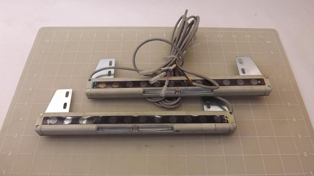 LOT OF 2 SUNX NA-12P NA2-12D AREA SENSORS T27745