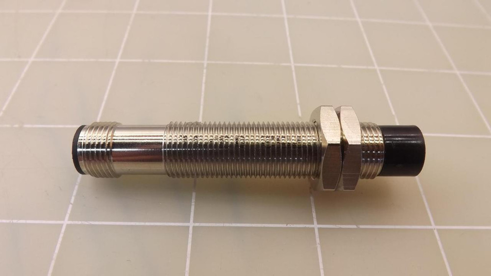 EATON E57-12PAU04-AD INDUCTIVE PROXIMITY SWITCH T29290