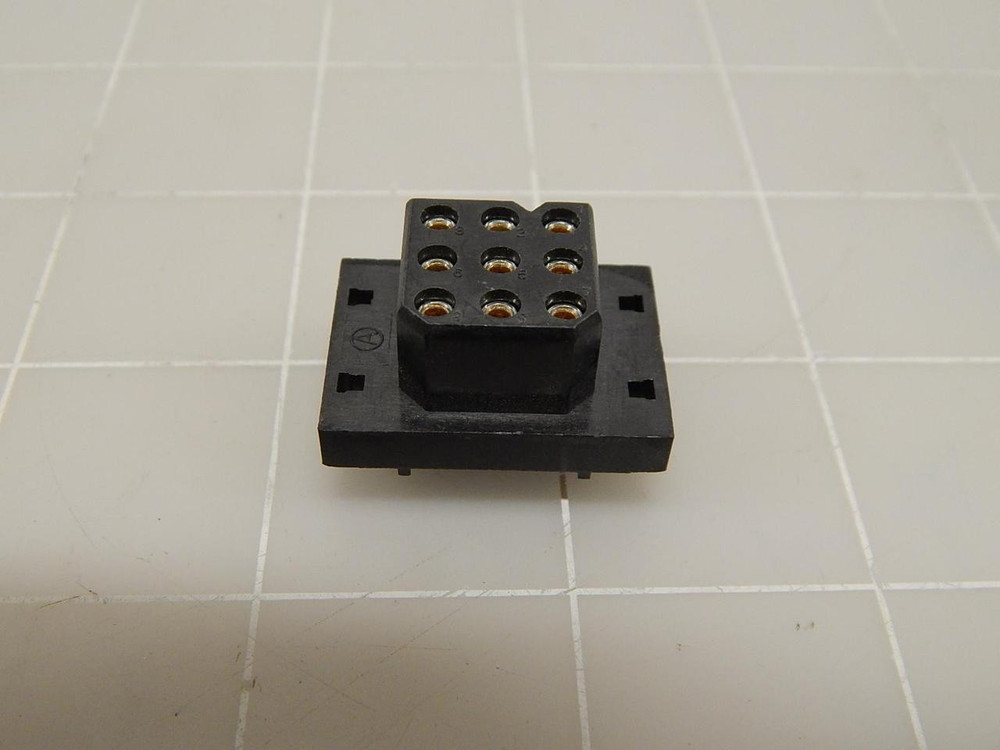 LOT OF 10 APP ANDERSON POWER PRODUCTS PLC09F3NDA1 40-0360 PLUG CONNECTORS T69878