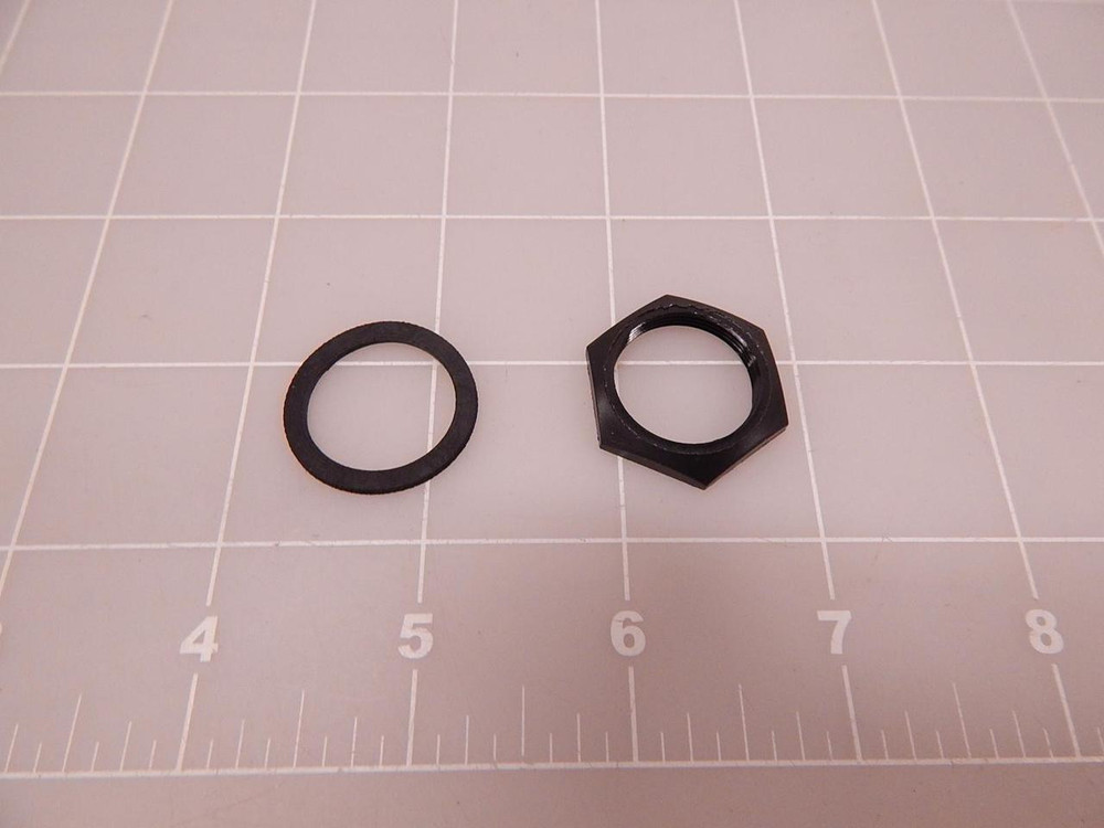 LOT OF 63 CONXALL 4182-3SG-300 STANDARD CIRCULAR CONNECTOR 3P SOCKET PNL MNT T80813