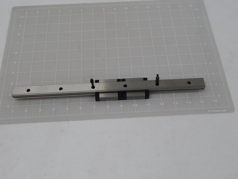 LOT OF 2 IKO LWL20 BEARINGS W/ 16" CNC LINEAR SLIDE RAILS