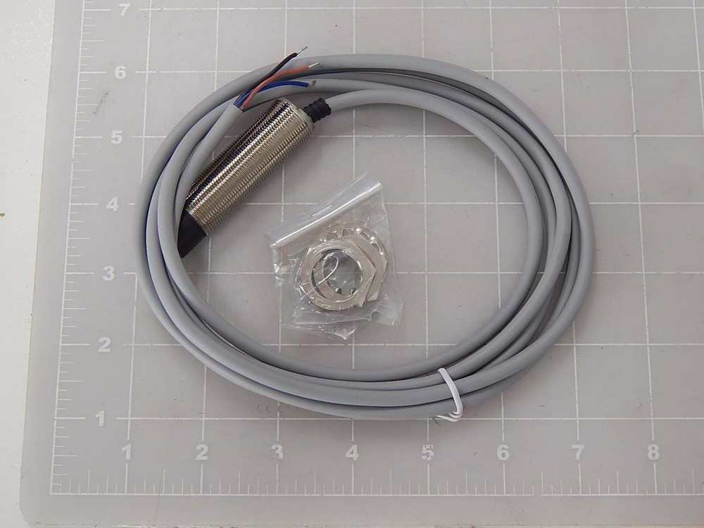 Eaton, Cutler-Hammer E57-18GE18-C Inductive Proximity Sensor T90257 For Sale