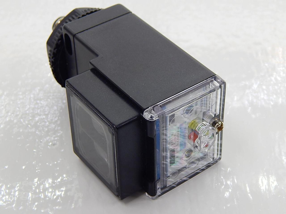 Cutler Hammer 1450E-8543 Photoelectric Sensor T90251 For Sale