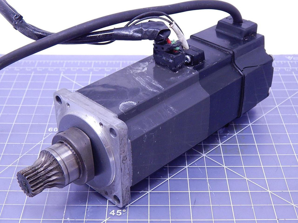 Mitsubishi HC-KFS43BG1K AC Servo Motor 3 AC 129 V 2.3 A 400 W 3000 RPM T107438 For Sale