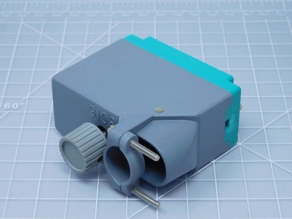 Elco 8026-165 Connector T125300 For Sale