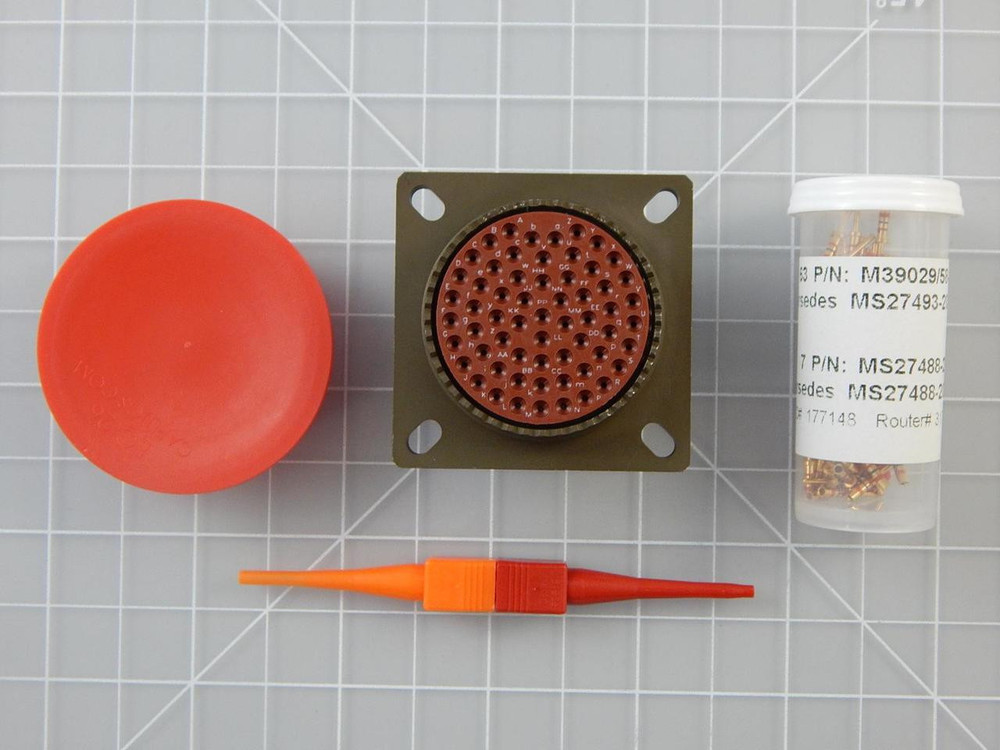 Deutsch D38999/20WJ61PN    Circular MIL Spec Connector DTS 61 C 61# 20 PIN R ECP w/ Contacs For Sale