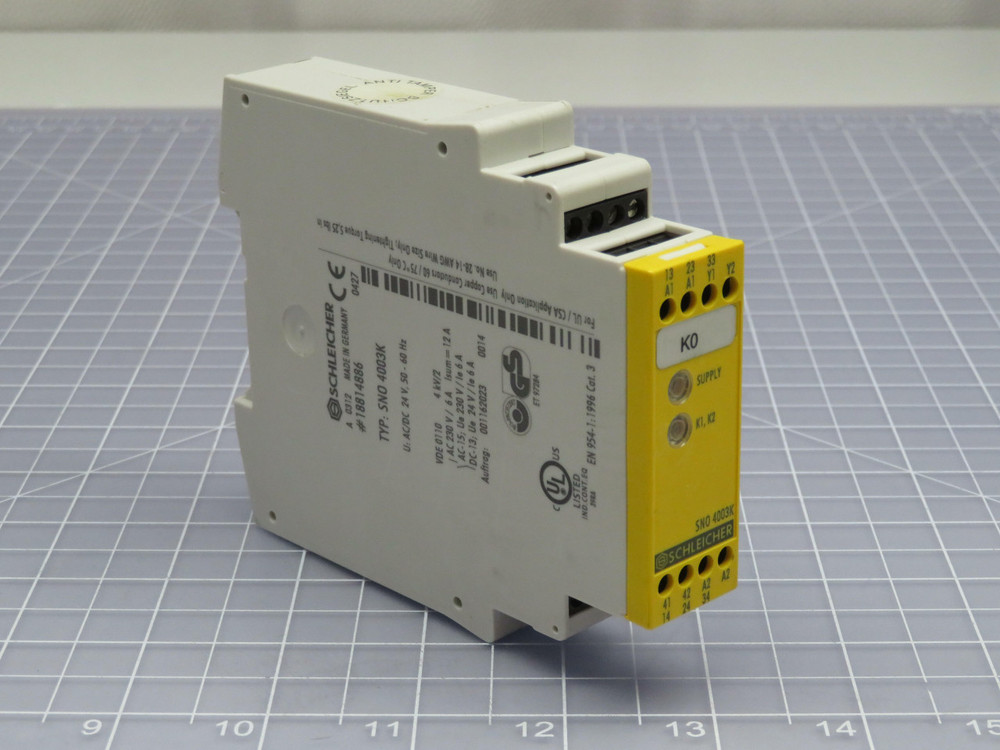 Schleicher SNO 4003K  Safety Relay 24 V DC/AC 50-60 Hz  For Sale