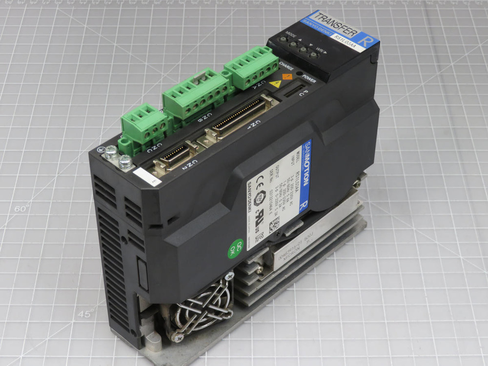 SANYO DENKI RS1L03AA AC SERVO DRIVER 0-326 V 5.2AMP T196260